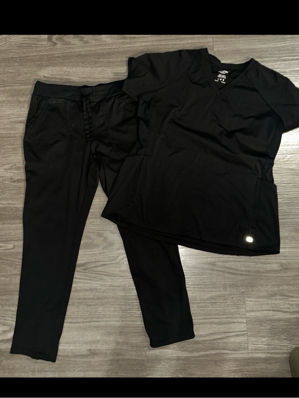 Wink Renew Scrub Set